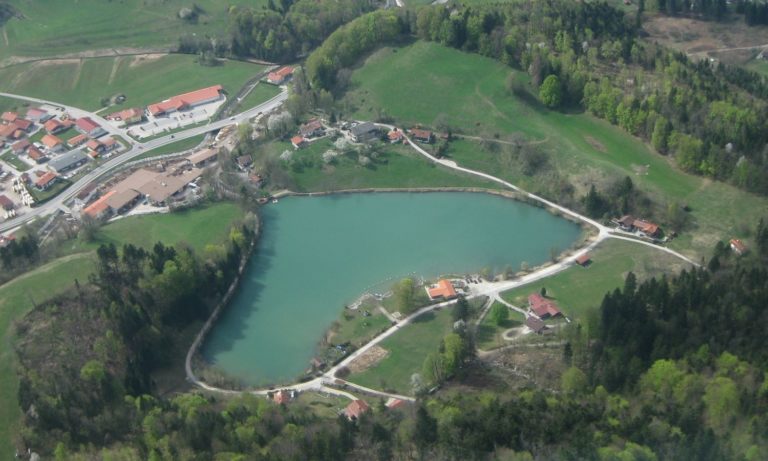 Forellenteich in der Nähe Finde deinen Angelplatz